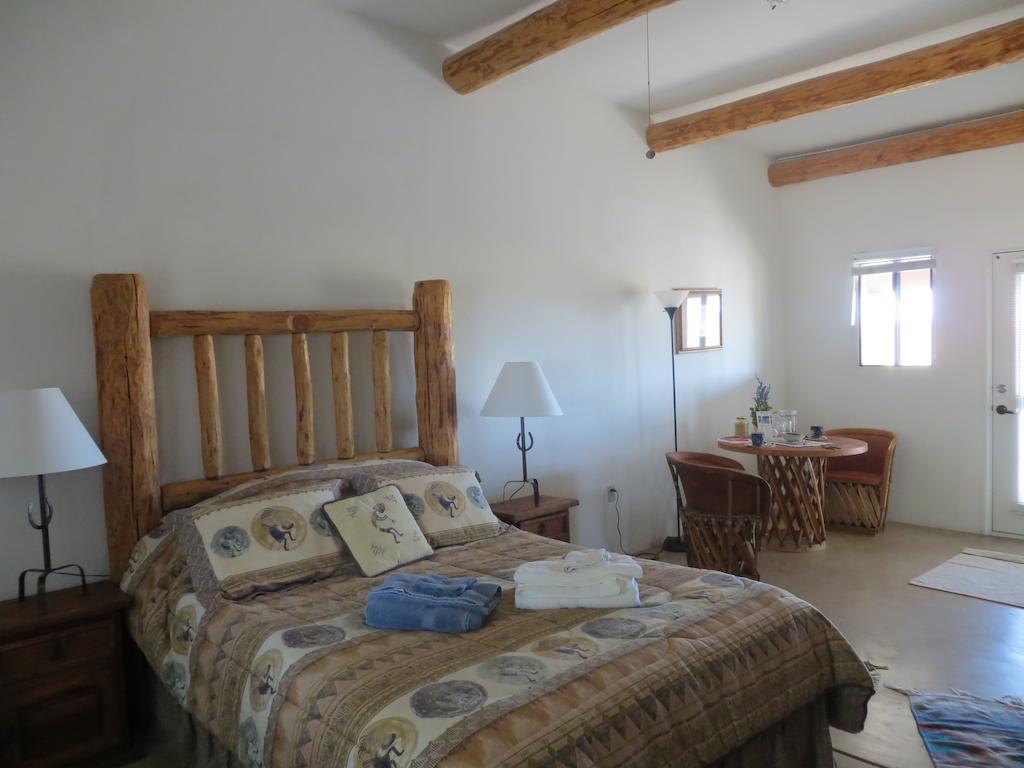 Rancho Milagro Bed & Breakfast Elgin Chambre photo